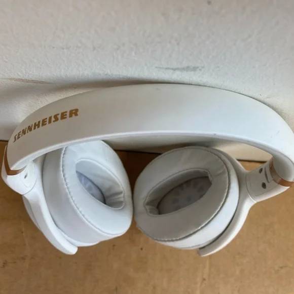 Sennheiser HD-4.30 Wired Headphones